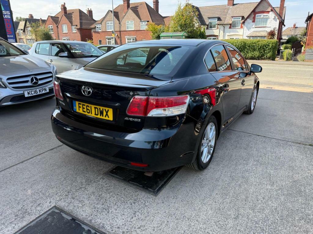 Toyota Avensis 2.0 D-4d Tr Tourer Silver #21