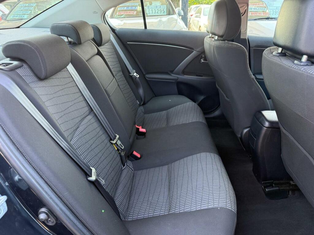 Toyota Avensis 2.0 D-4d Tr Tourer Silver #15