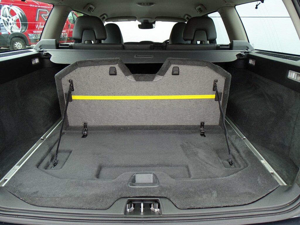Volvo V70 2.0 D4 Se Lux Euro 6 Ss Silver #19