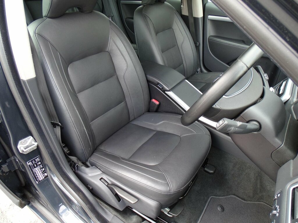 Volvo V70 2.0 D4 Se Lux Euro 6 Ss Silver #23