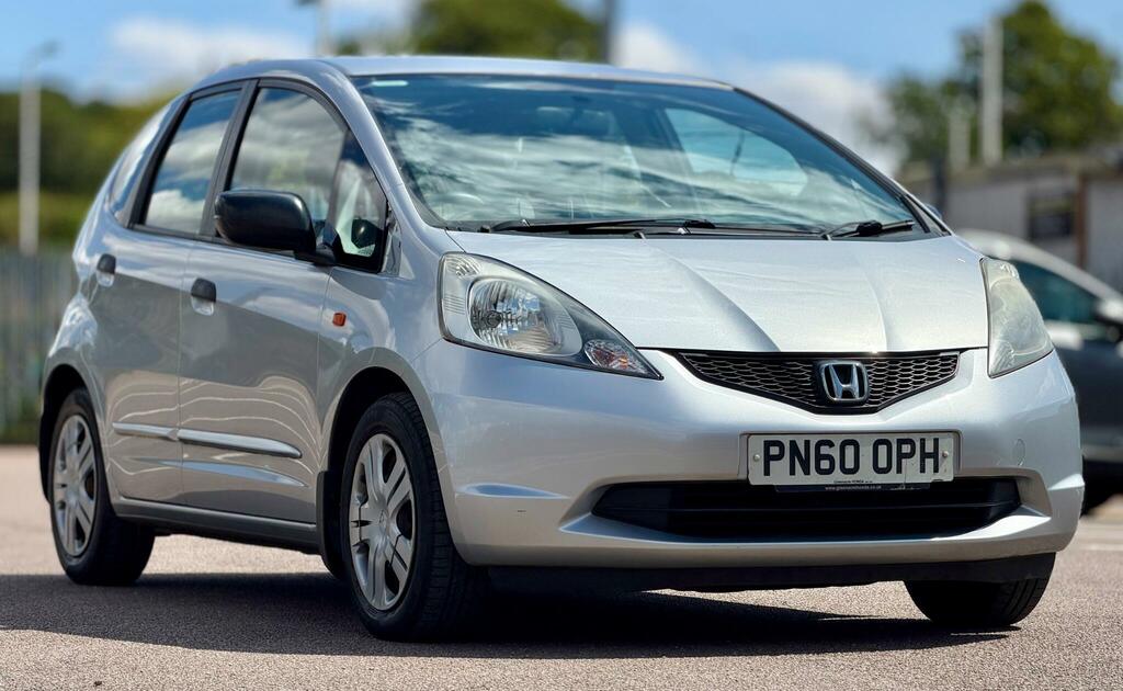 Honda Jazz 1.3L I-vtec Es Red #7