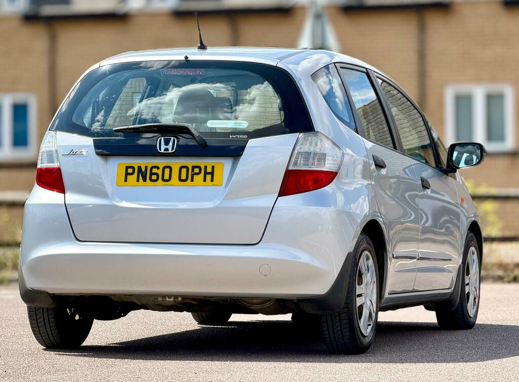 Honda Jazz 1.3L I-vtec Es Red #24
