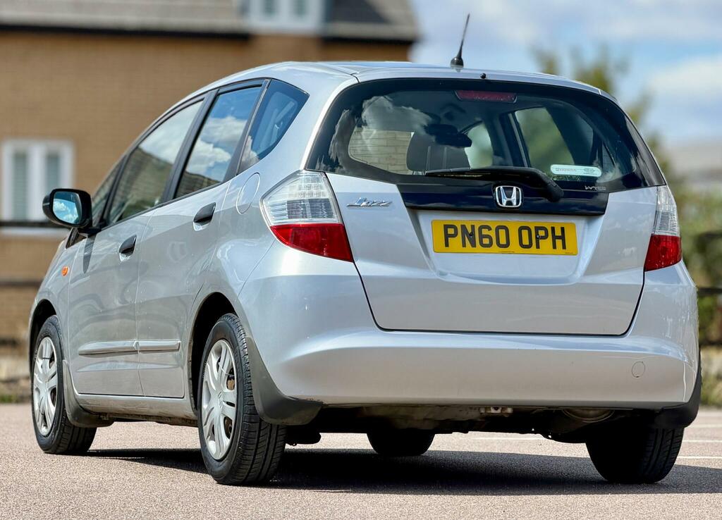 Honda Jazz 1.3L I-vtec Es Red #12