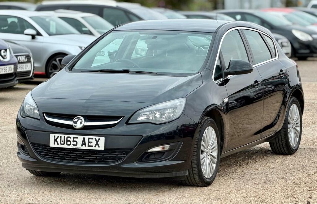 Vauxhall Astra Excite Black #3