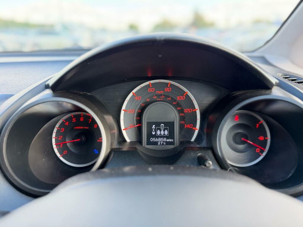 Honda Jazz 1.4 I-vtec Es Plus Cvt Euro 5 White #43