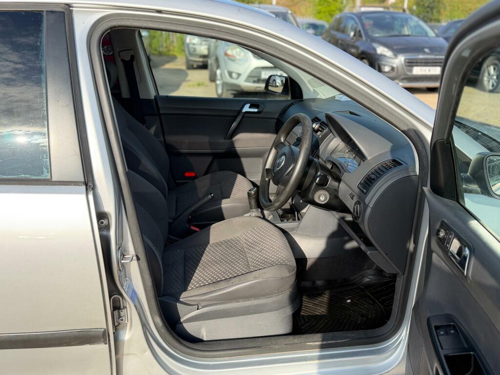 Volkswagen Polo Hatchback 1.9 Sdi Twist 2005 Blue #14