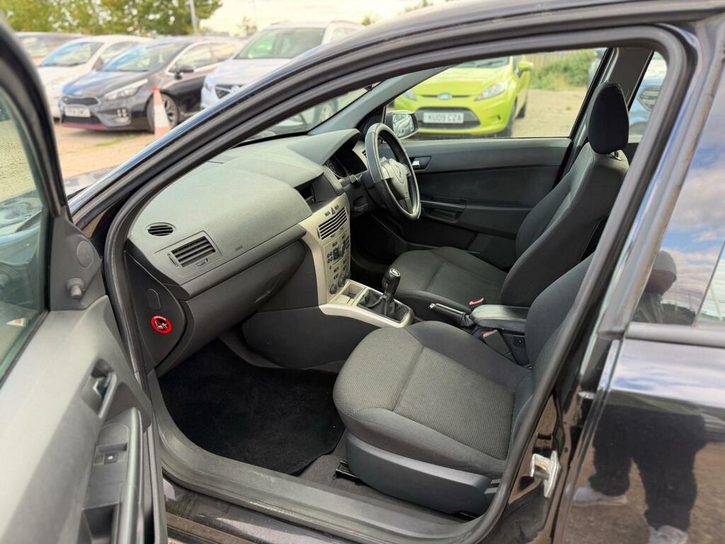 Vauxhall Astra 1.7 Cdti 16V Club Hatchback 135 Red #19