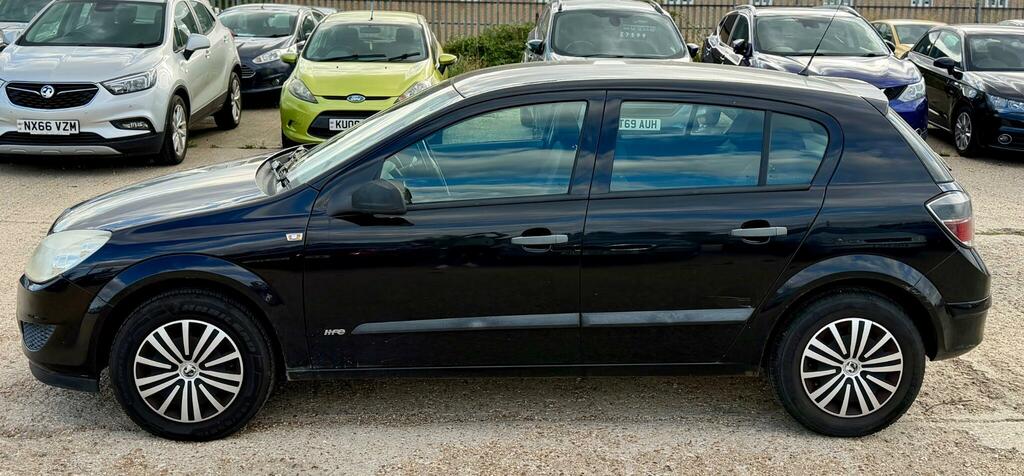 Vauxhall Astra 1.7 Cdti 16V Club Hatchback 135 Red #8