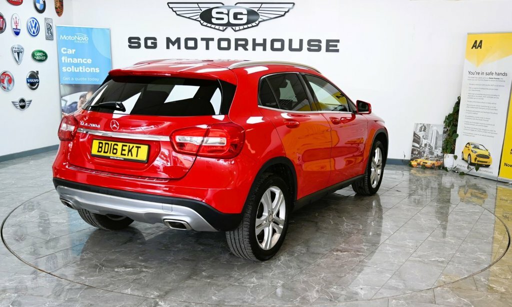 Mercedes-Benz GLA Class 2.1 Gla220d Amg Line Premium 7G-dct 4Matic Euro White #9