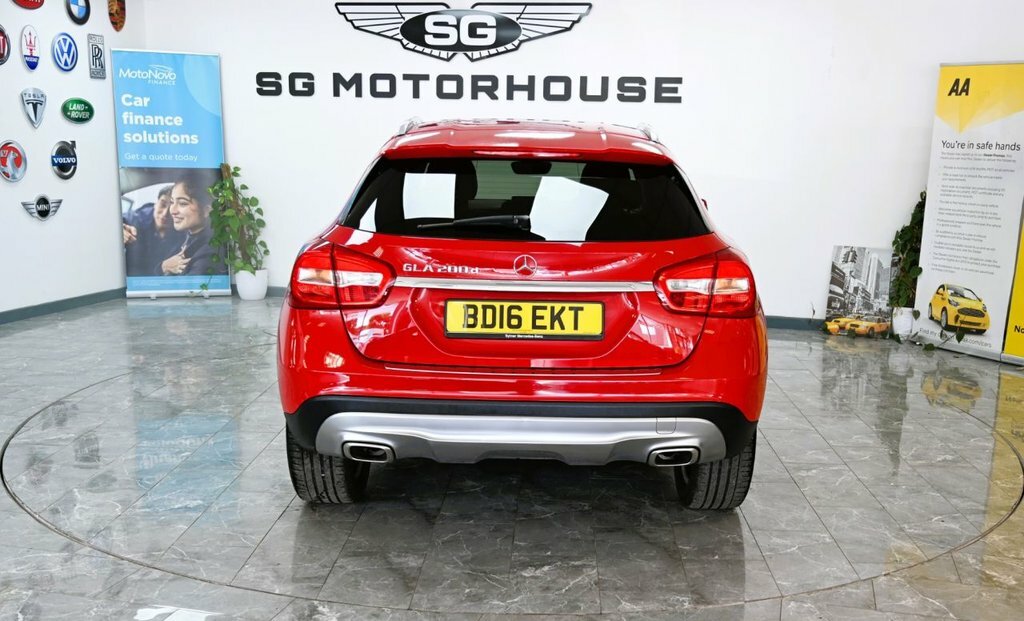 Mercedes-Benz GLA Class 2.1 Gla220d Amg Line Premium 7G-dct 4Matic Euro White #8