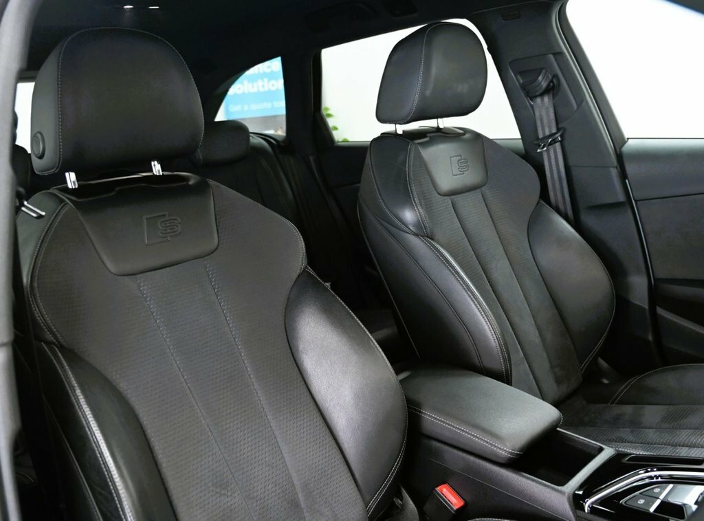 Audi A4 Avant 2L Black Edition White #3
