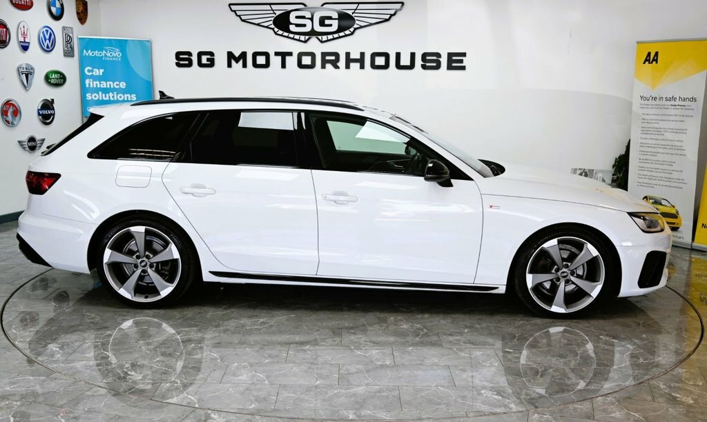 Audi A4 Avant 2L Black Edition White #6