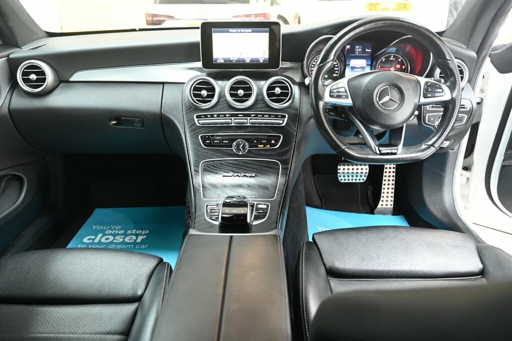 Mercedes-Benz C Class 2L Amg Line White #2