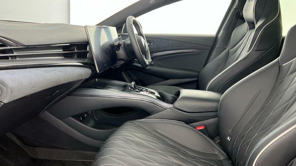 Byd Seal 1.5 Dm-i 26.6Kwh Comfort Cvt Euro 6 Ss Black #19