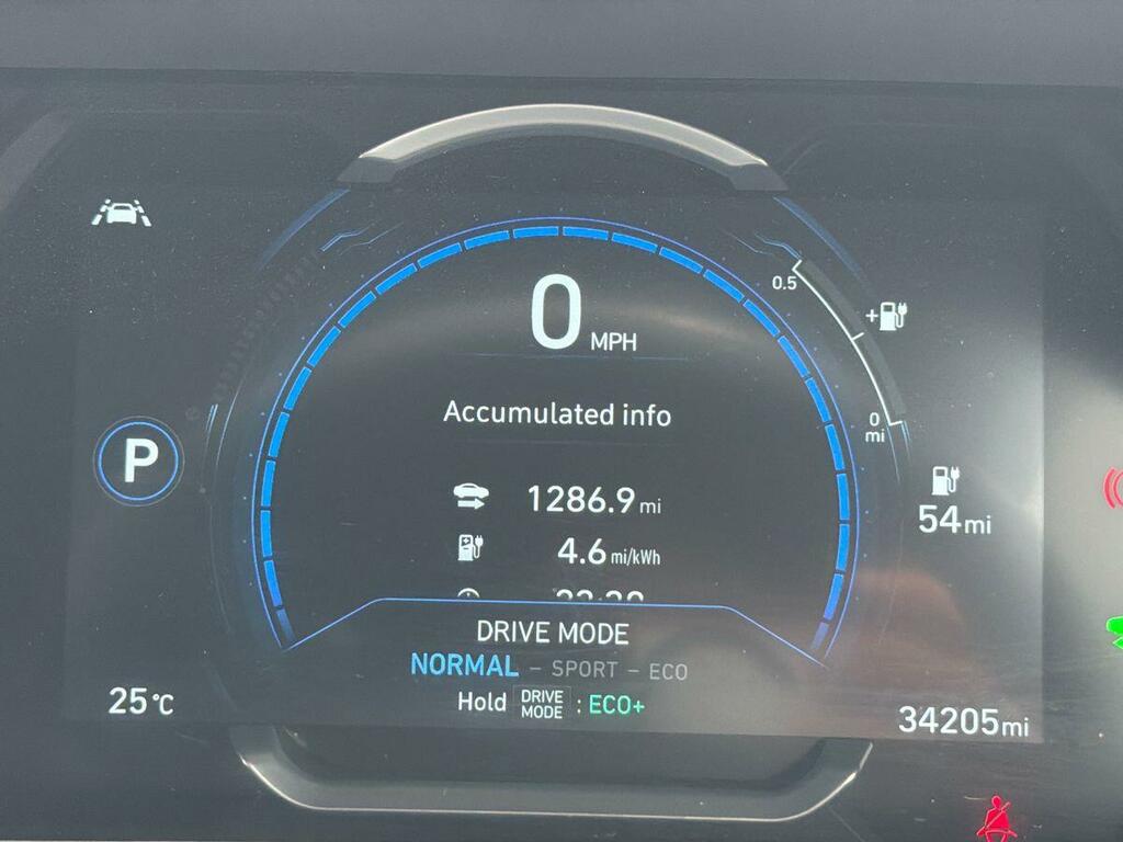 Hyundai Ioniq Premium Black #34