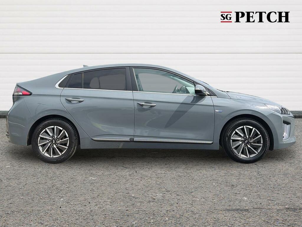 Hyundai Ioniq Premium Black #2