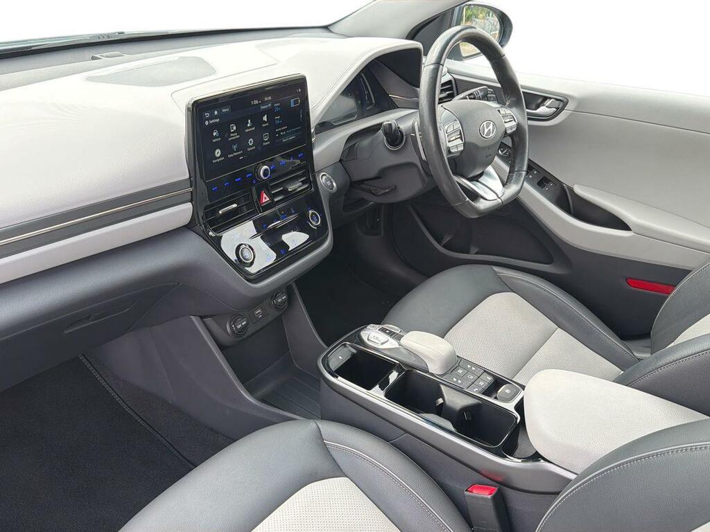 Hyundai Ioniq Premium Black #15