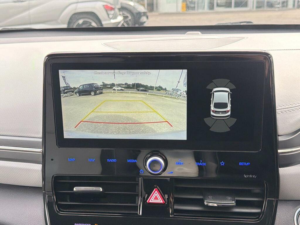 Hyundai Ioniq Premium Black #19