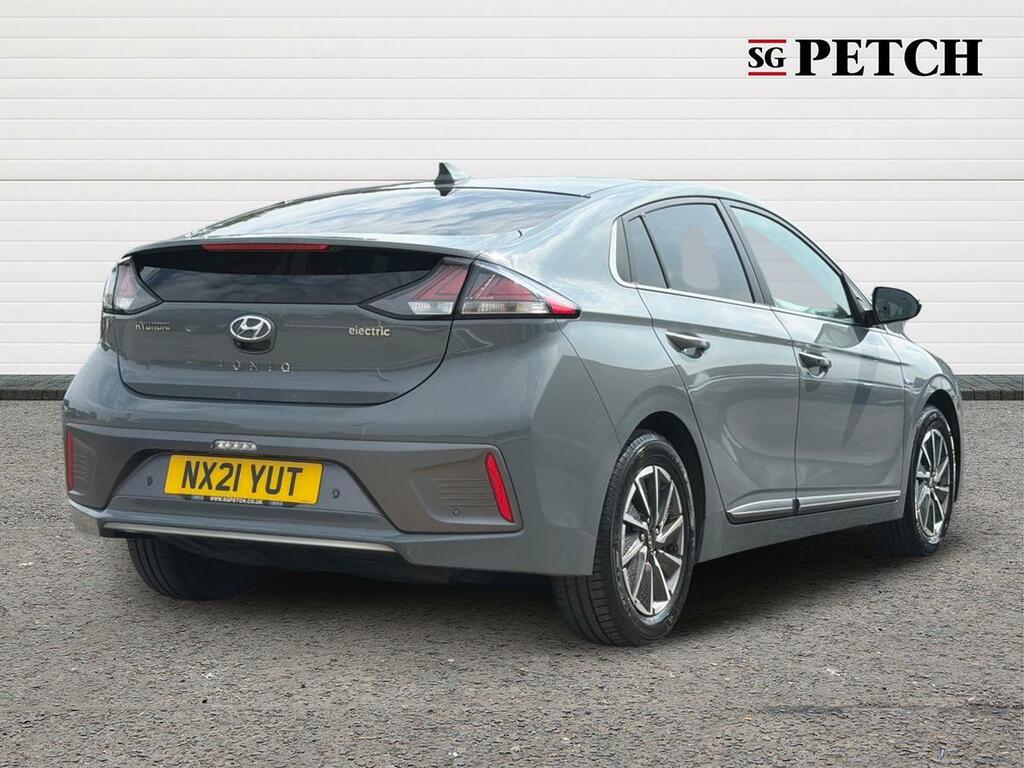 Hyundai Ioniq Premium Black #3