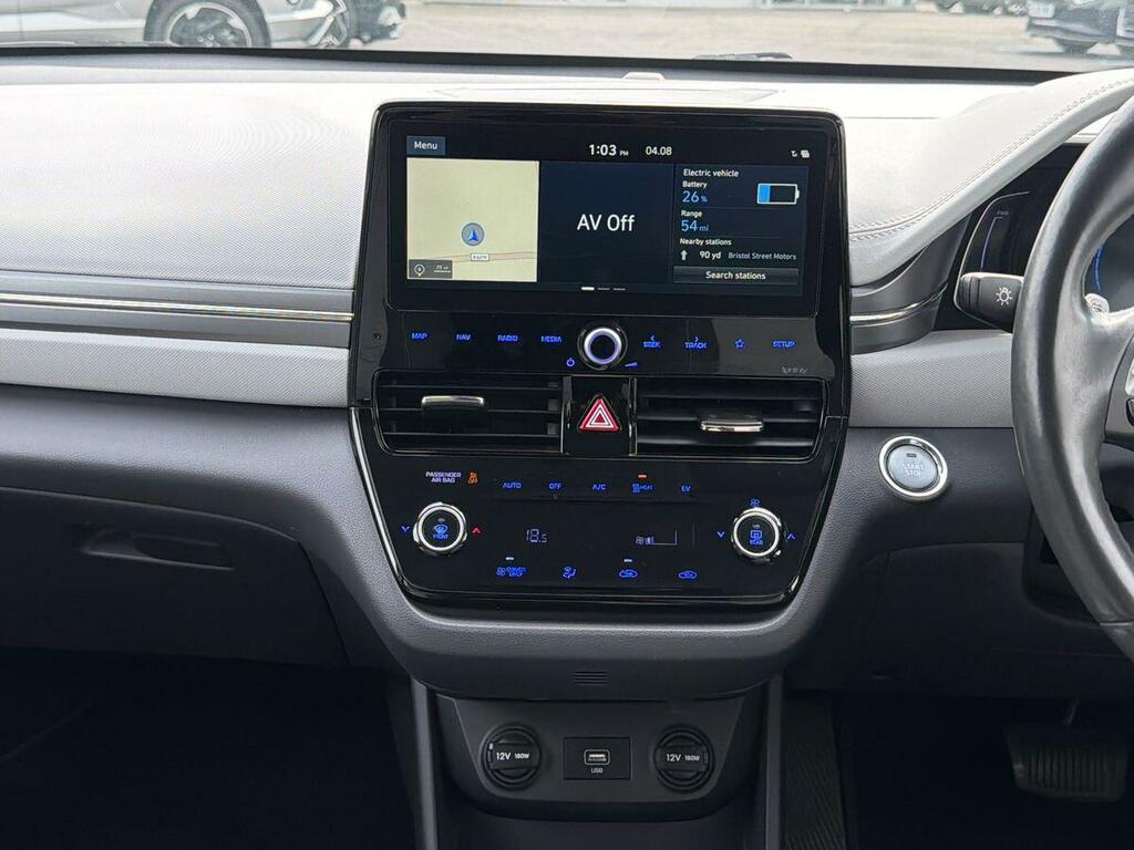 Hyundai Ioniq Premium Black #28