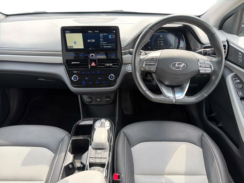 Hyundai Ioniq Premium Black #12