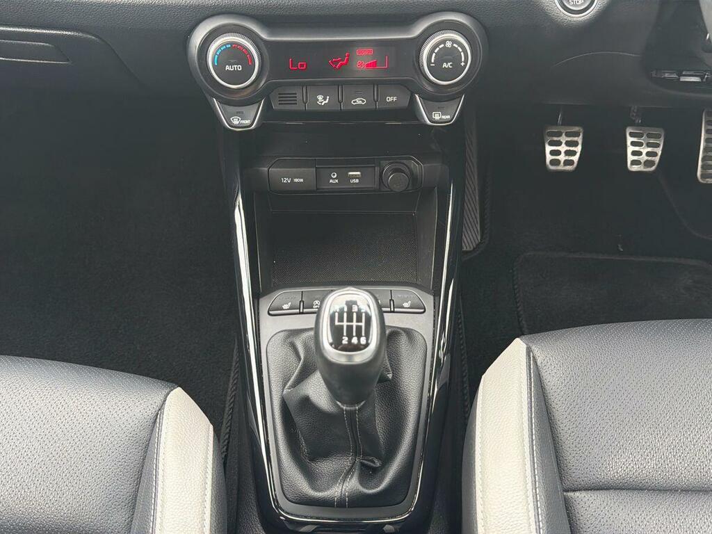 Kia Stonic 1.0 T-gdi Maxx Suv 118Bhp White #25