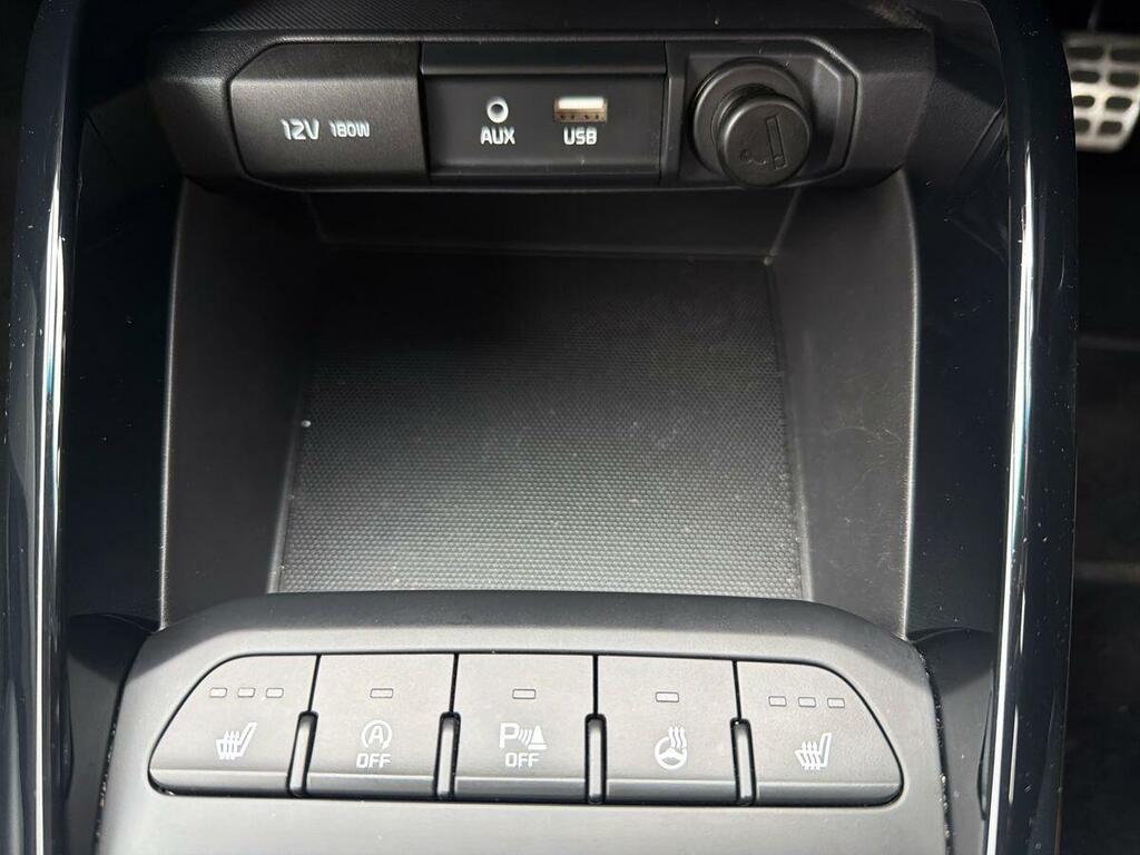 Kia Stonic 1.0 T-gdi Maxx Suv 118Bhp White #34