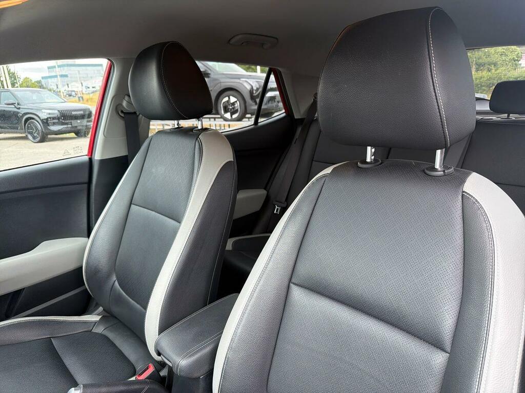 Kia Stonic 1.0 T-gdi Maxx Suv 118Bhp White #35
