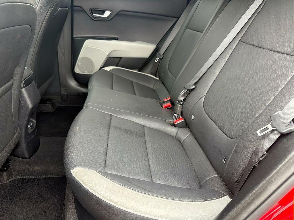 Kia Stonic 1.0 T-gdi Maxx Suv 118Bhp White #17