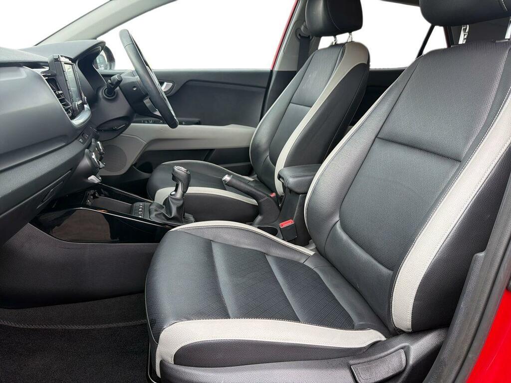 Kia Stonic 1.0 T-gdi Maxx Suv 118Bhp White #16