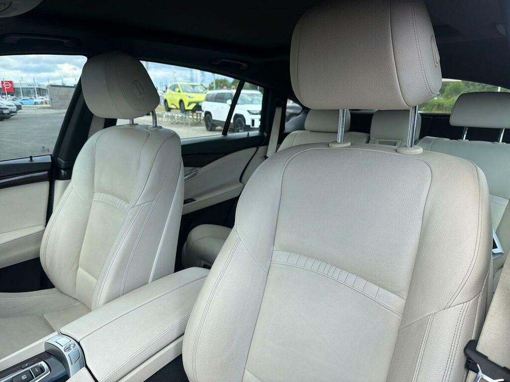 BMW 5 Series Gran Turismo 530D M Sport Step White #31