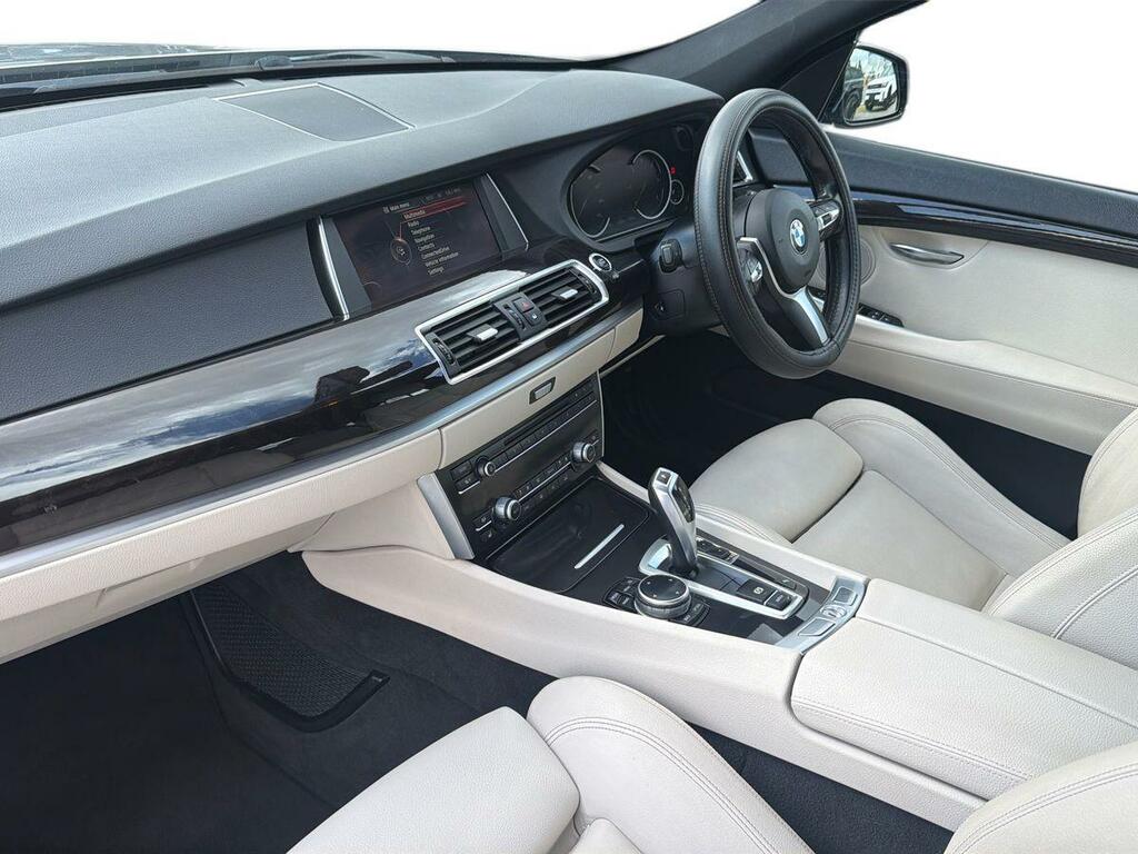 BMW 5 Series Gran Turismo 530D M Sport Step White #15