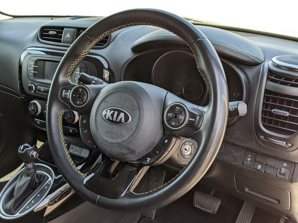 Kia Soul 1.6 Crdi 3 Redline 3 Seat Sold Red #10