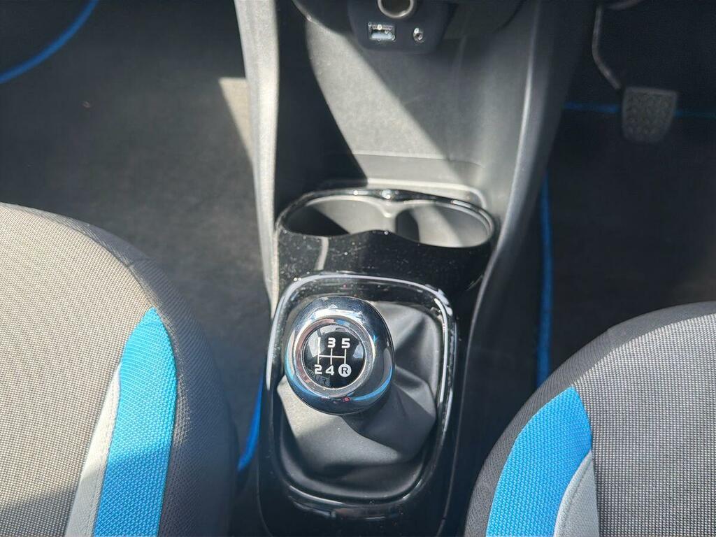 Toyota Aygo 1.0 Vvt-i X-play Red #26