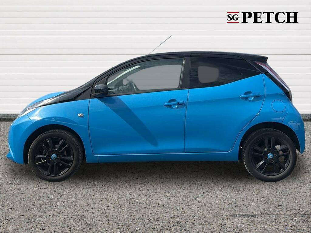 Toyota Aygo 1.0 Vvt-i X-play Red #6