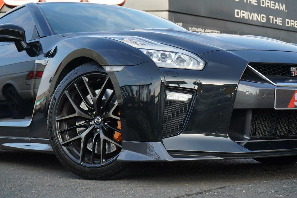 Nissan GT-R Pure Gold #25