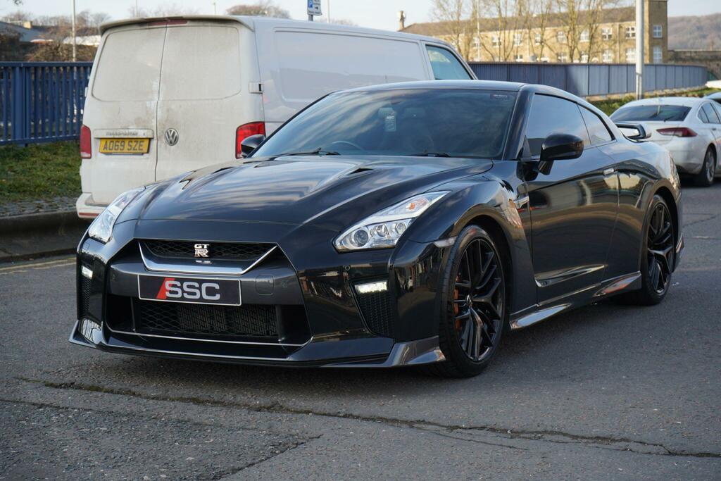 Nissan GT-R Prestige Black #6
