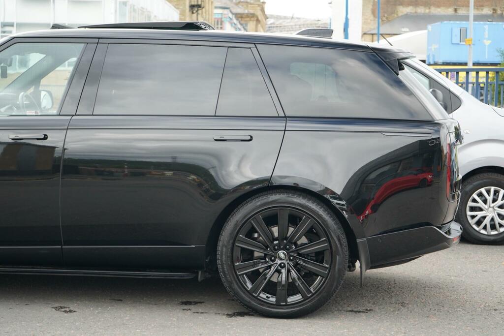 Land Rover Range Rover 3.0 P460e Estate Black #9