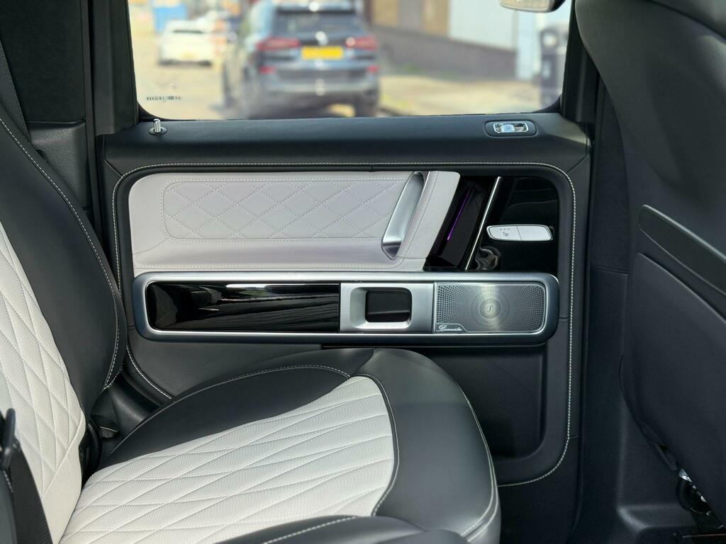 Mercedes-Benz G Class 4.0 G63 V8 Biturbo Amg Magno Edition Spds9gt 4Mat Green #39