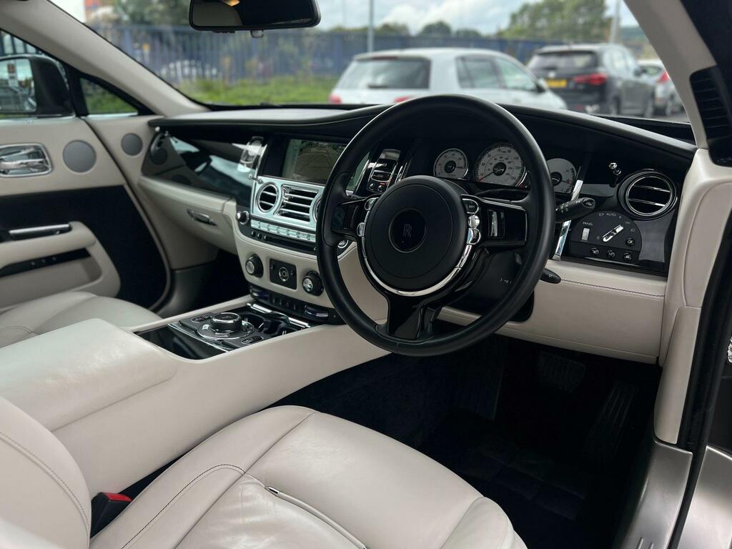 Rolls-Royce Wraith 6.6 V12 Euro 6 Black #5