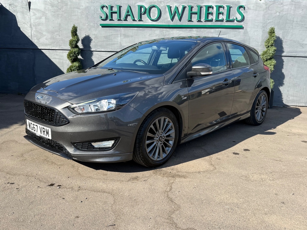Ford Focus 1.0T Ecoboost St-line Hatchback Grey #4