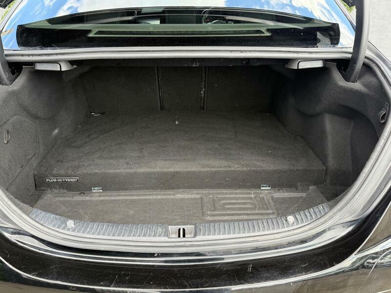 Mercedes-Benz C Class 2.0 C 300 Amg Line Premium 241 Bhp Grey #11