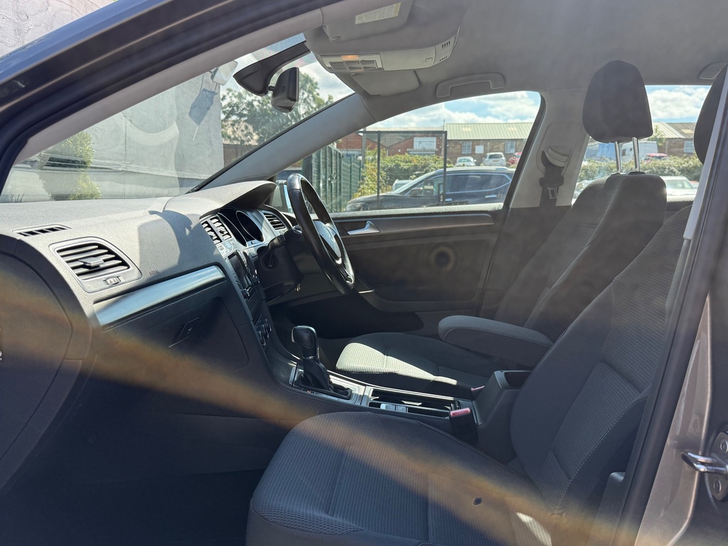 Volkswagen Golf New Se 1.4 Tsi 122 Ps 6-Speed Black #18