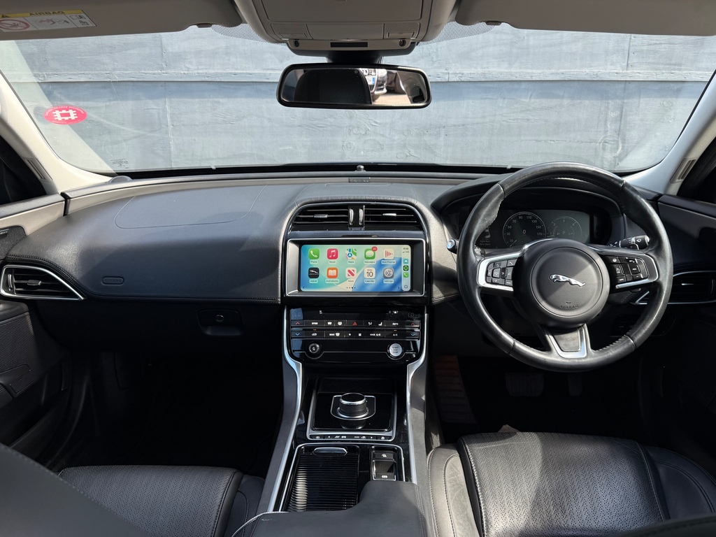 Jaguar XE 2.0D Portfolio Saloon Euro 6 S S Blue #3