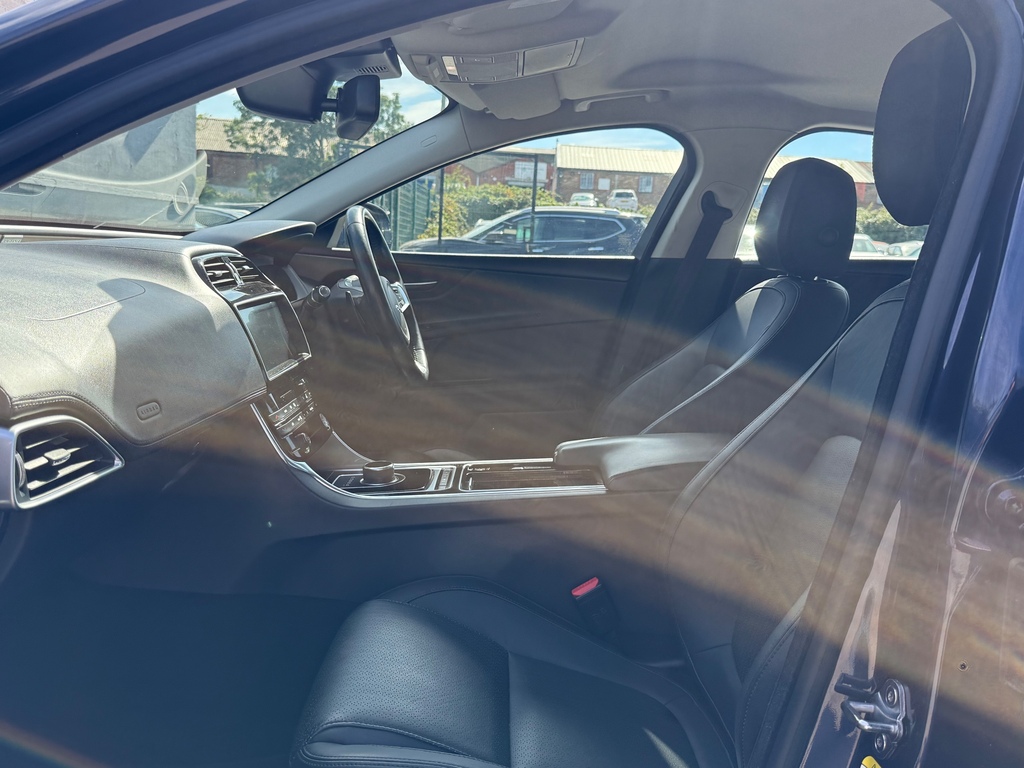 Jaguar XE 2.0I R-sport Awd Euro 6 Ss Grey #20