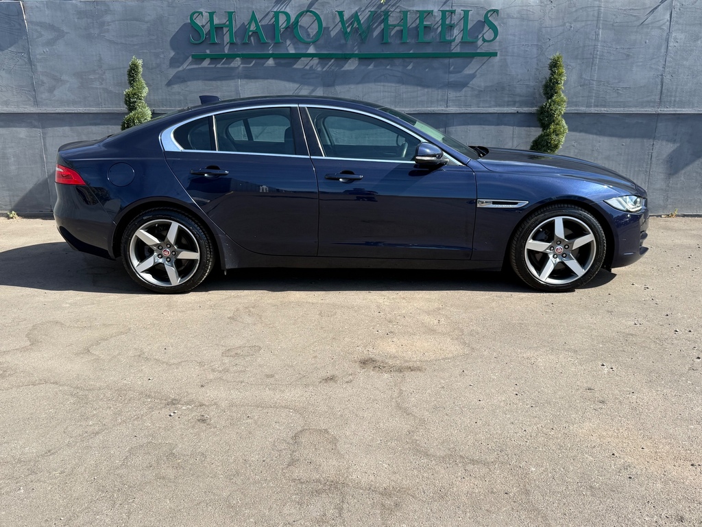 Jaguar XE 2.0D Portfolio Saloon Euro 6 S S Blue #6
