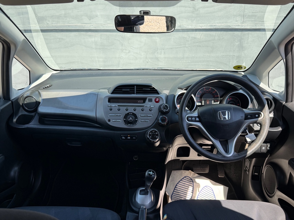 Honda Jazz 1.4 I-vtec Es Hatchback I Shift Euro 5 Silver #3