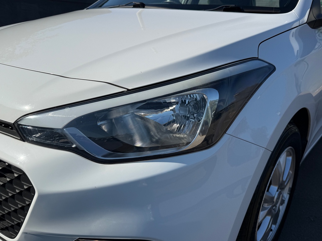 Hyundai I20 1.2 Blue Drive Se Hatchback Euro Black #25