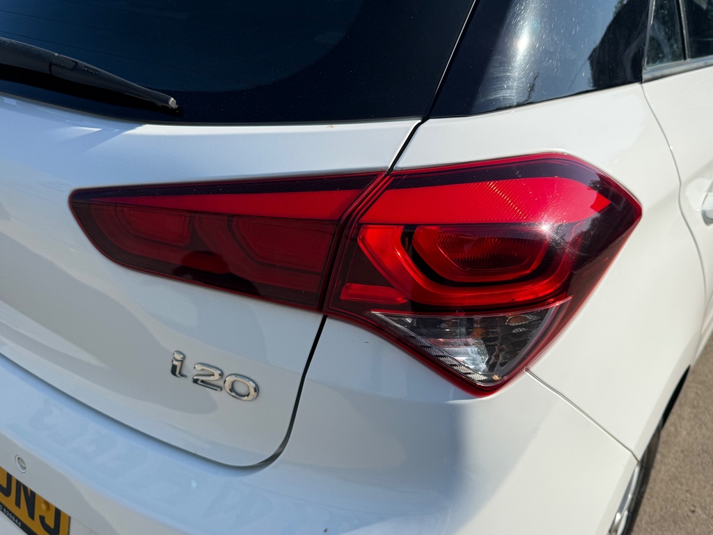 Hyundai I20 1.2 Blue Drive Se Hatchback Euro Black #27