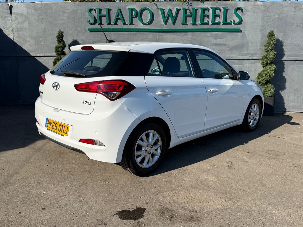 Hyundai I20 1.2 Se Hatchback Euro 6 84 Ps White #5
